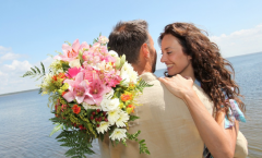 如何讓變心的女人回心轉意 下麵分享的這幾招很管用 我們可以試試看